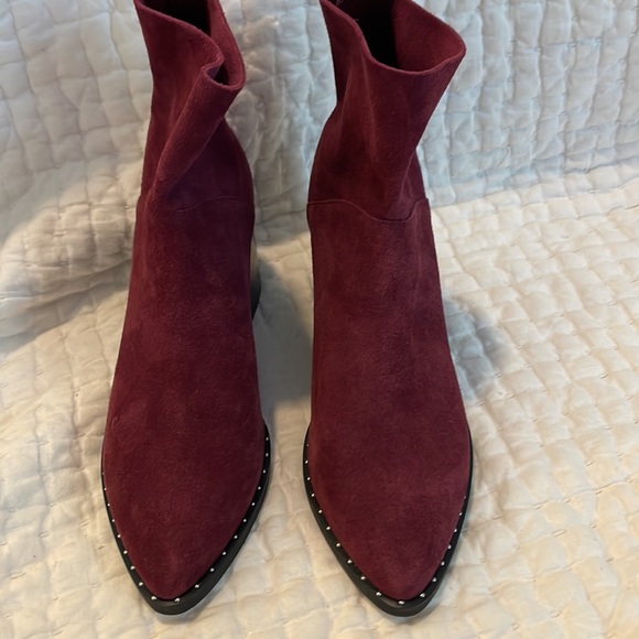 Burgundy ankle boots - Picture 2 of 7